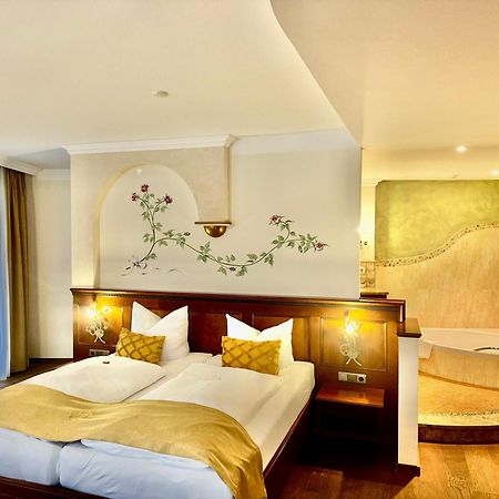 Kristall- & Vitalhotel Bergknappenhof بودنمايس المظهر الخارجي الصورة